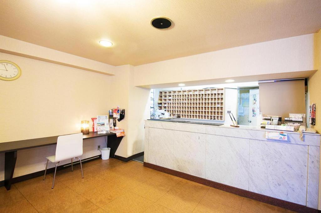 Hotel Town Honmachi Kochi  Exterior photo