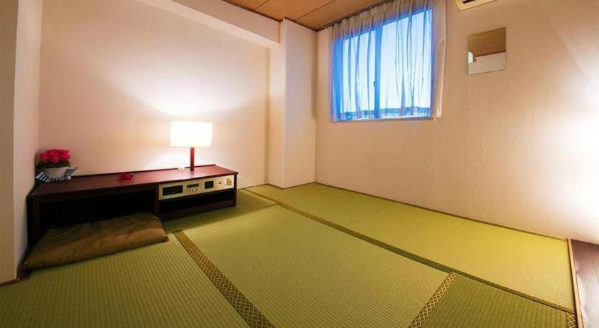 Hotel Town Honmachi Kochi  Exterior photo